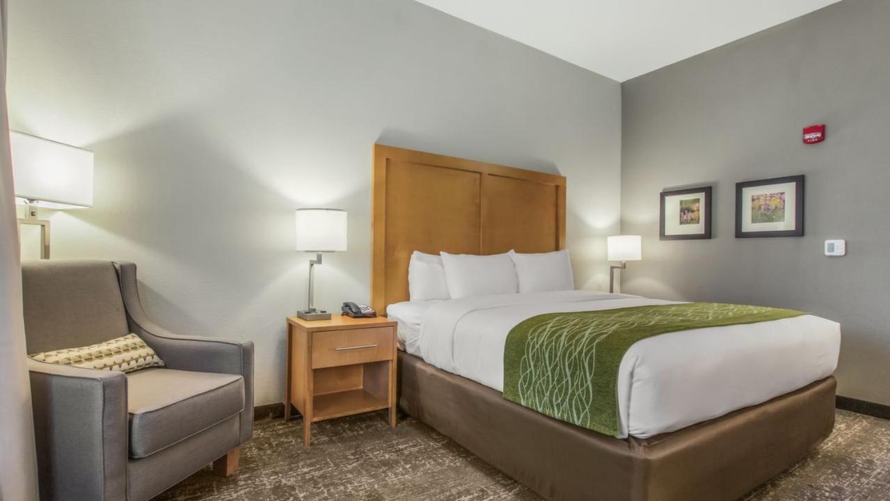 Comfort Inn Jasper Bagian luar foto